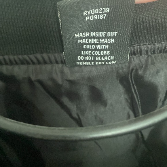 Lightweight Men’s Bomber Jacket - Picture 6 of 6